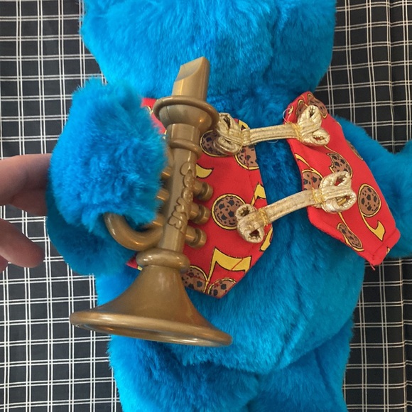 🎺 🎶 Vintage trumpet playing Cookie Monster 🍪 - Picture 4 of 17